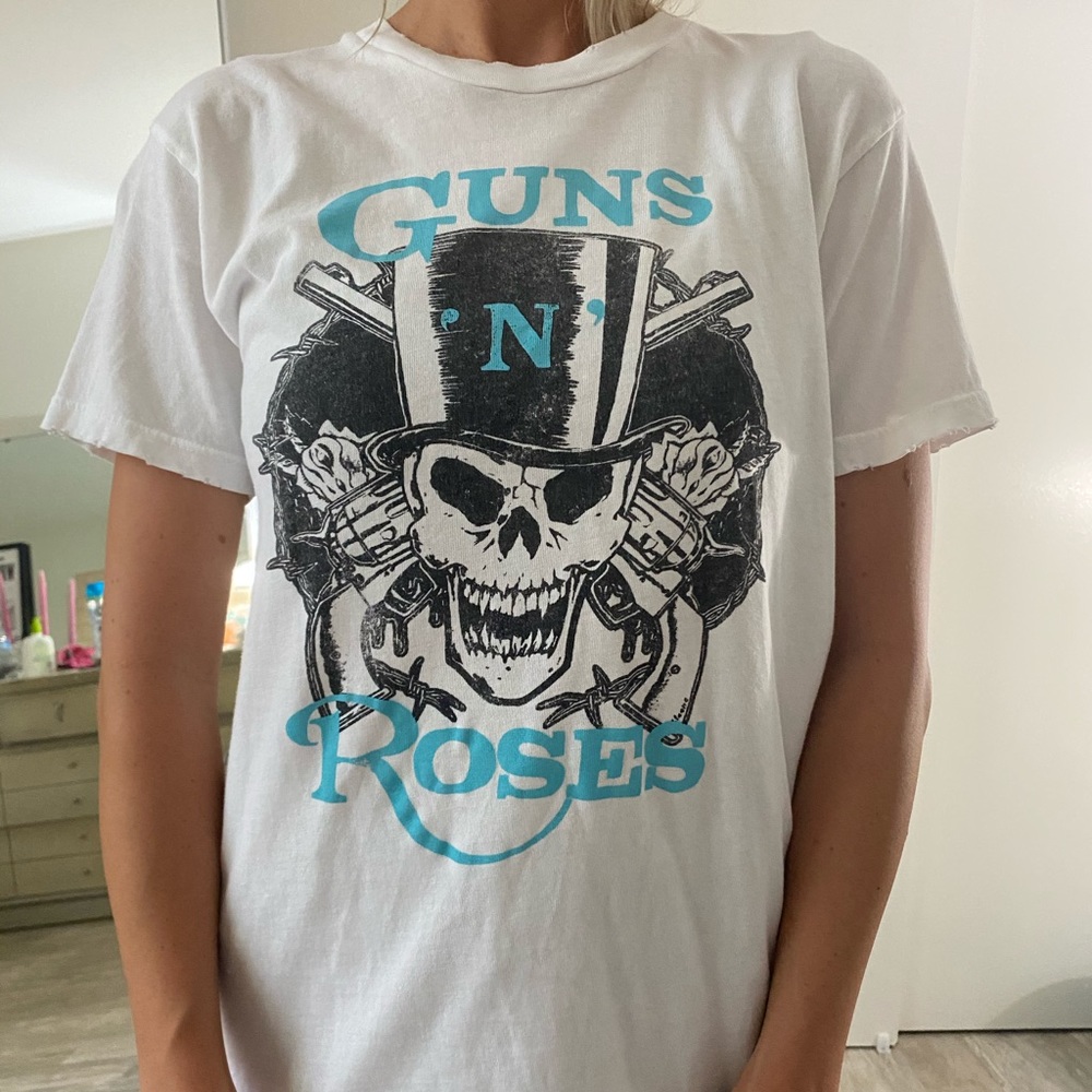 Daydreamer Guns and Roses tee